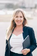 Alyssa Bilous, Vancouver, Real Estate Agent